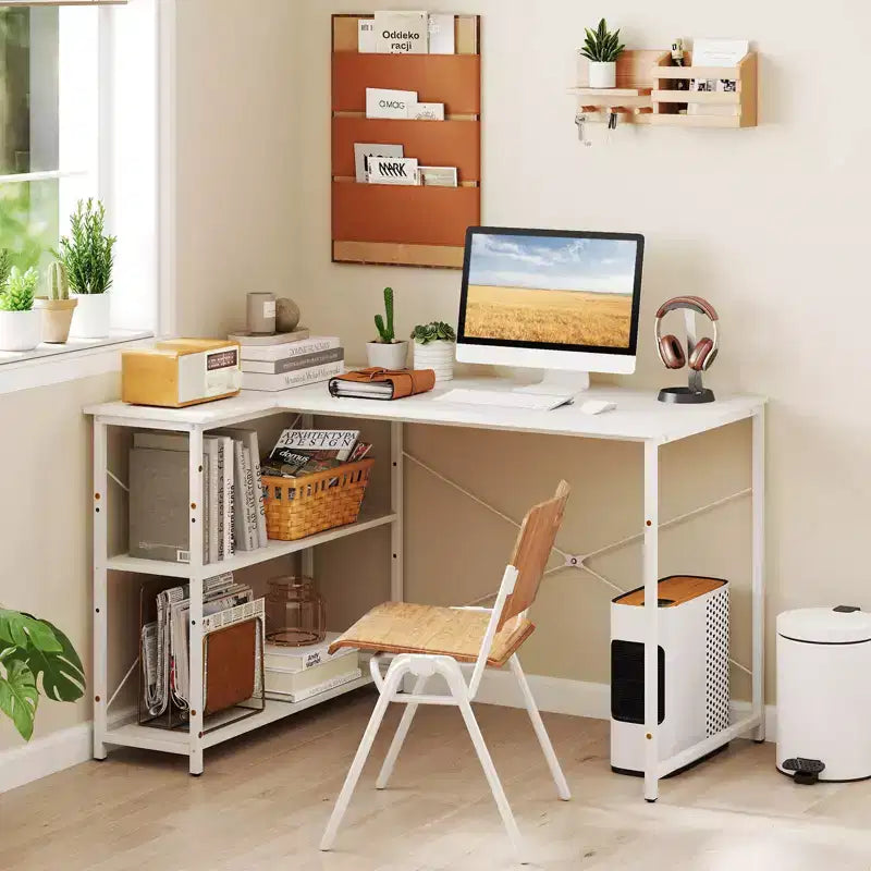 Bureau d'angle en L avec prises de courant, étagère réglable, cadre métallique robuste, marron/blanc/noir