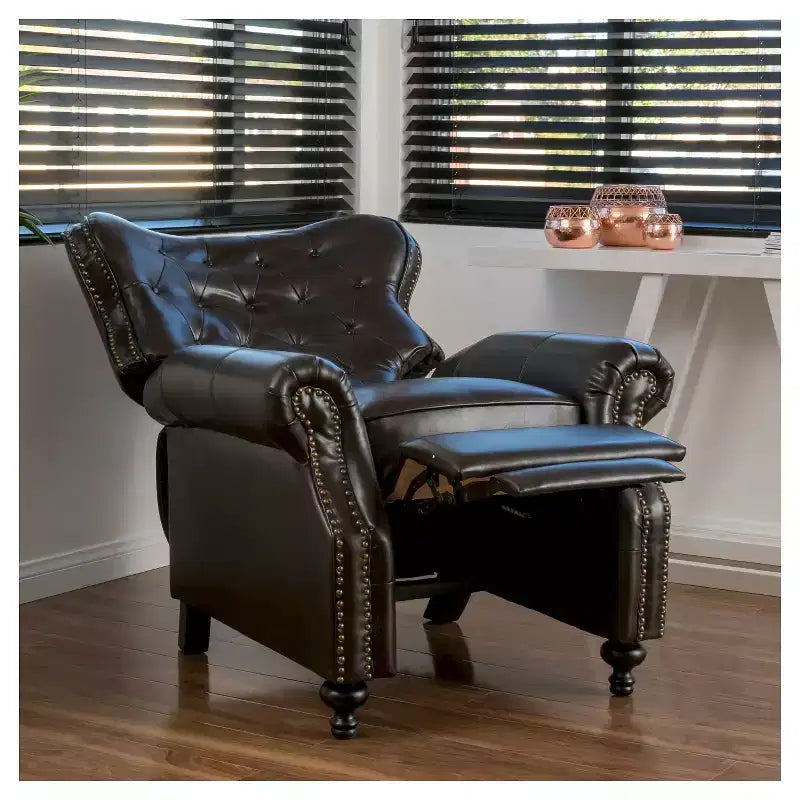 Fauteuil de relaxation club en cuir reconstitué marron, élégant dossier à oreilles, cadre en bois dur